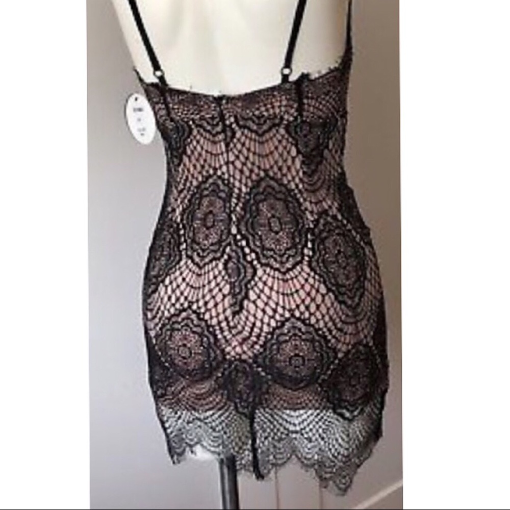 DREAM STATE Dress- NWT- Black LACE w lining- XS - Picture 5 of 5